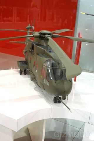 Illustration for article titled Dubai Air Show Has Most Amazing Aircraft and Weapon Models Ever